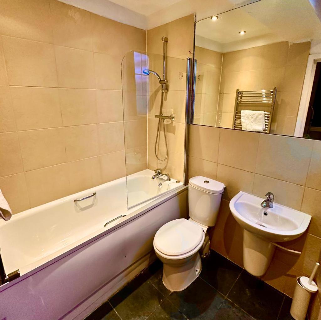 Appartement 30 Secs To Euston Station Londres